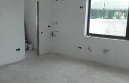 Duplex cu 4 camere, 120 mp utili, teren de 250 mp! Zona linistita!