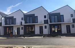 Case insiruite, 110 mp, teren 120 mp, zona Vivo! C.f. disponibil ! 