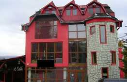 Apart-Hotel cu restaurant pentru evenimente si panorama deosebita! 