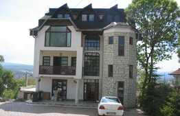 Apart-Hotel cu restaurant pentru evenimente si panorama deosebita! 