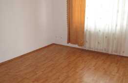 Apartament, 3 camere, 87 mp, zona strazii Fagului