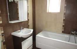 Apartament, 3 camere, 87 mp, zona strazii Fagului