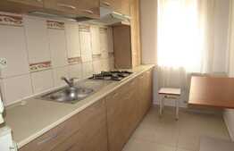 Apartament 2 camere, decomandat, zona Eroilor