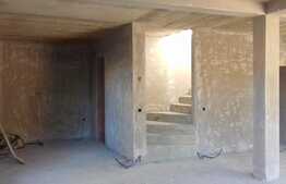 Casa individuala, semifinisata, 123 mp utili, teren 350 mp, zona Faget