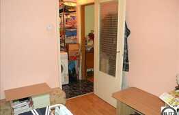 2 camere la etaj intermediar!