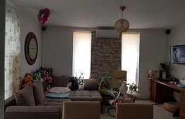 Apartament cu 2 camere, 50 mp, 2 terase de 32 mp, pod amenajabil 25 mp! Parcare cu Cf!