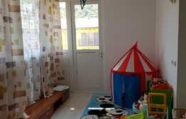 Apartament cu 2 camere, 50 mp, 2 terase de 32 mp, pod amenajabil 25 mp! Parcare cu Cf!