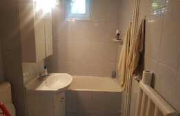 Apartament 3 camere, 65 mp, decomandat, zona Piata Hermes