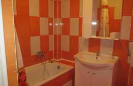 De vanzare 2 camere, decomandate, 56 mp, zona strazii Stejarului!