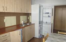 De vanzare 2 camere, decomandate, 56 mp, zona strazii Stejarului!