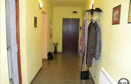 107 mp in zona Plopilor