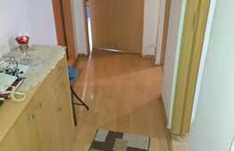 Apartament 4 camere, etaj intermediar, 3 parcari, zona Nora