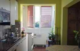 Apartament 3 camere, 63 mp, semidecomandat, zona strazii Unirii