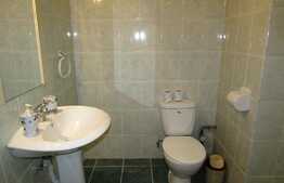 Garsoniera de inchiriat, decomandata, 40 mp, loc de parcare, zona strazii Eroilor!