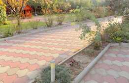 Casa individuala de 230 mp utili, teren de 1400 mp, front 26 ml!