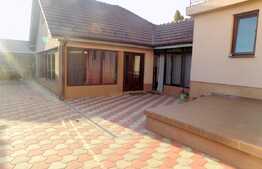 Casa individuala de 230 mp utili, teren de 1400 mp, front 26 ml!