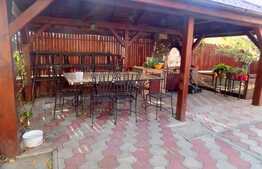 Casa individuala de 230 mp utili, teren de 1400 mp, front 26 ml!