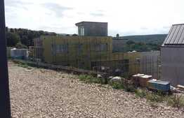 Casa cuplata, 135 mp utili, 200 mp teren, zona rezidentiala de case/vile