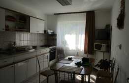 De vanzare casa individuala 280 mp, teren 500 mp, zona de case!