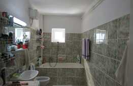 De vanzare casa individuala 280 mp, teren 500 mp, zona de case!