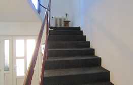 De vanzare casa individuala 280 mp, teren 500 mp, zona de case!