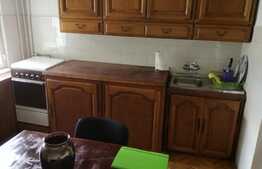 Apartament cu 4 camere, 95 mp, decomandat, zona Plopilor