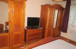 Apartament cu 3 camere, 90 mp, decomandat, prima inchiriere, zona strazii Plopilor 