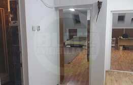 Apartament 3 camere pe 2 niveluri, 92 mp, terasa 25 mp, zona strazii Eroilor