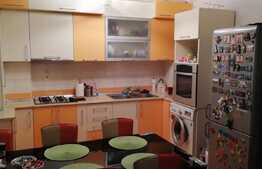 Apartament 3 camere,etaj intermediar, 70 mp, garaj subteran, boxa! zona strazii Stejarului!