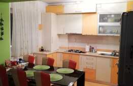 Apartament 3 camere,etaj intermediar, 70 mp, garaj subteran, boxa! zona strazii Stejarului!