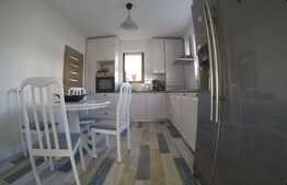  Casa de vanzare la cheie, amplasata la cateva minute de centrul orasului