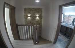  Casa de vanzare la cheie, amplasata la cateva minute de centrul orasului