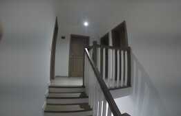  Casa de vanzare la cheie, amplasata la cateva minute de centrul orasului