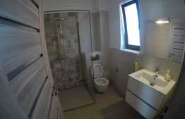  Casa de vanzare la cheie, amplasata la cateva minute de centrul orasului