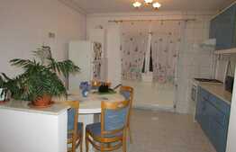 Apartament 3 camere, 75 mp, prima inchiriere, parcare, zona strazii Calea Manastur