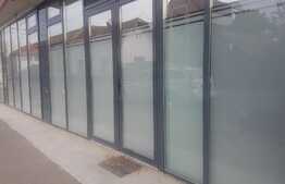 Spatiu comercial, 80 mp, vitrina!