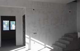 Casa de vanzare, 300 mp, 418 mp teren, zona de case!