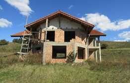 De vanzare casa la rosu, 210 mp utili, teren 900 mp, front stradal 40 ml, Exterior Nord
