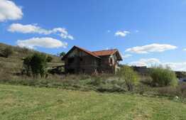 De vanzare casa la rosu, 210 mp utili, teren 900 mp, front stradal 40 ml, Exterior Nord