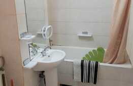 2 camere, 65 mp, decomandat, parcare, zona Hotel Royal