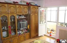 Apartament de vanzare in zona Coloane, 2 camere semidecomandate, 46 mp