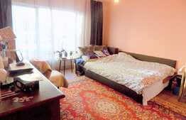   Garsoniera decomandata, 38 mp, parcare, zona strazii Stejarului!