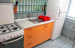 Apartament 2 camere, 62 mp, gradina, cheltuieli incluse, zona strazii Pajistei