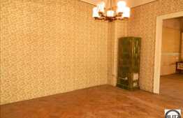 2 camere de vanzare zona strazii Eroilor