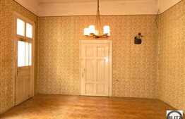 2 camere de vanzare zona strazii Eroilor