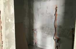 Apartament 2 camere, 58 mp, balcon 7 mp, bloc nou, semifinisat! Zona strazii Donath