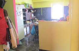 Apartament 4 camere, 81 mp, decomandat, zona Hotel Paradis 