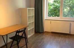 Apartament 3 camere, decomandat, 75 mp, parcare, zona Parcului Central