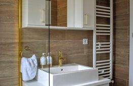 Apartament , 50 mp, gradina, parcare, zona Donath Park