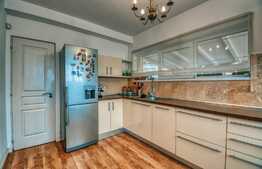 Exclusiv! Reducere de pret!Casa cuplata de vanzare, 125 mp, 205 mp, finisata la cheie, CF!